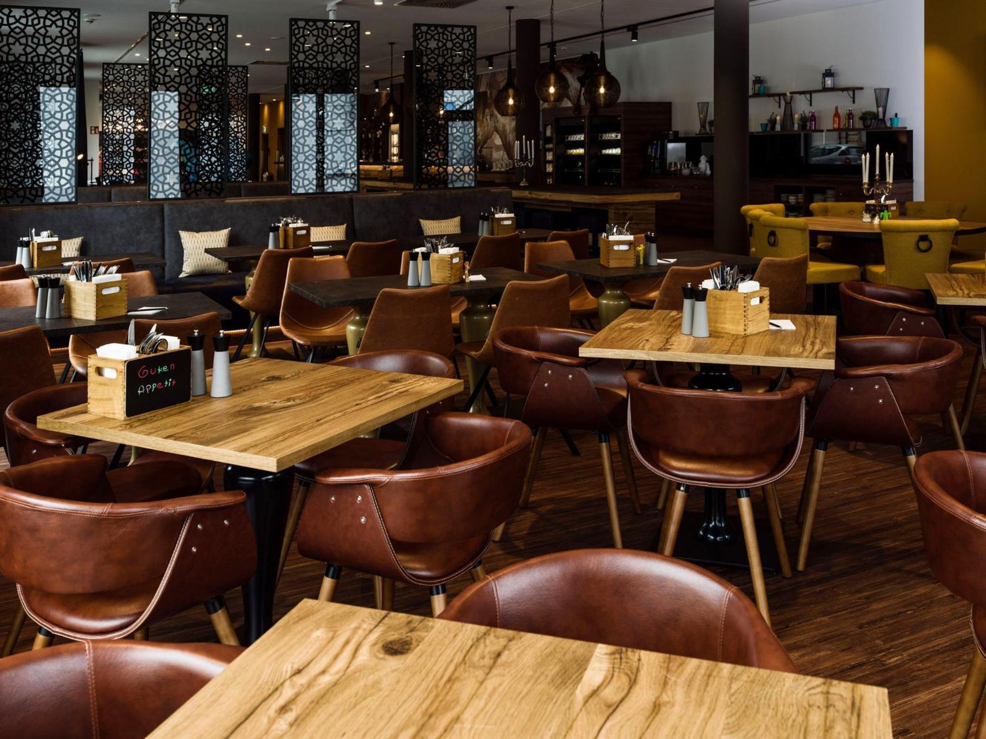 Holiday Inn - The Niu, Saddle Fuerth By Ihg Ngoại thất bức ảnh