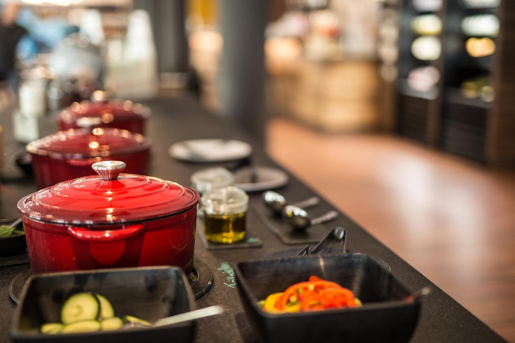 Holiday Inn - The Niu, Saddle Fuerth By Ihg Ngoại thất bức ảnh