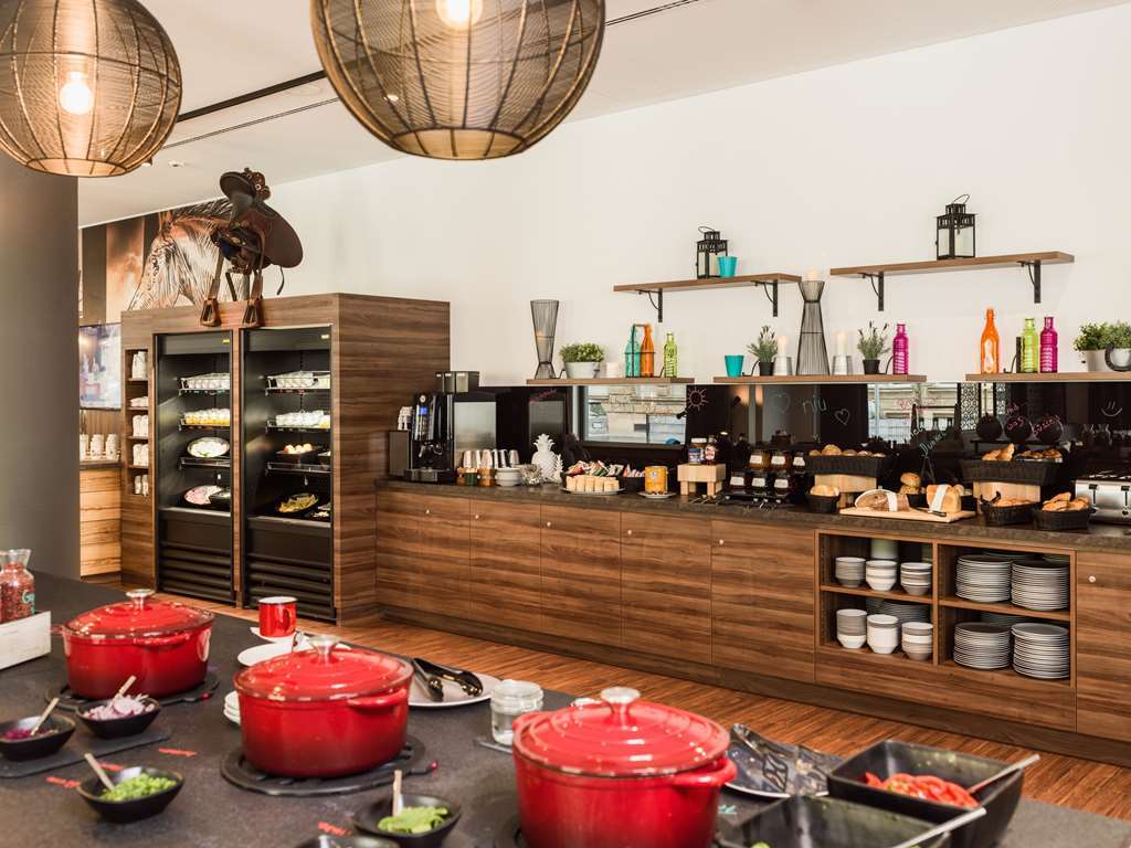 Holiday Inn - The Niu, Saddle Fuerth By Ihg Nhà hàng bức ảnh